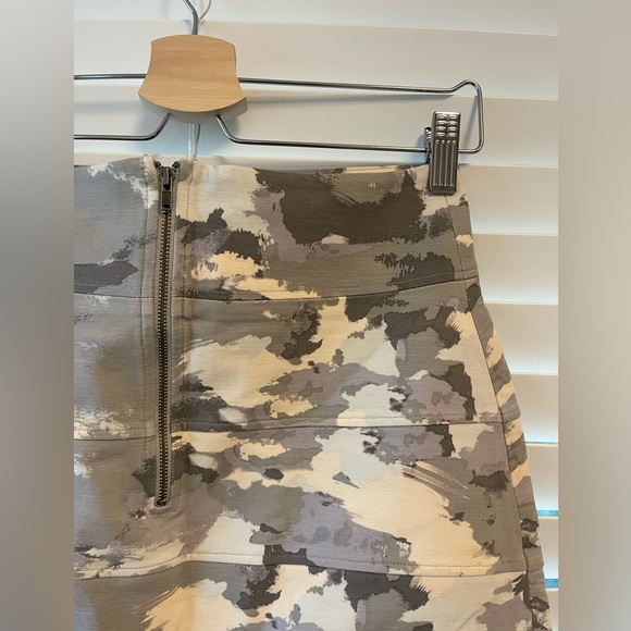 NEW Talula Grey/Cream/Purple Mini Skirt - Picture 3 of 5